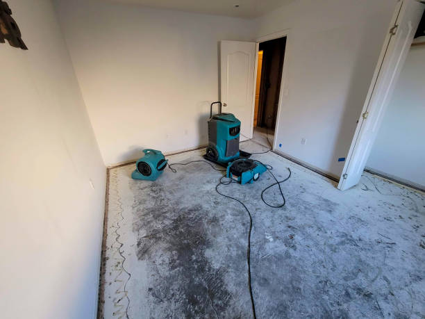 Water damage restoration process in Beckett Ridge, OH